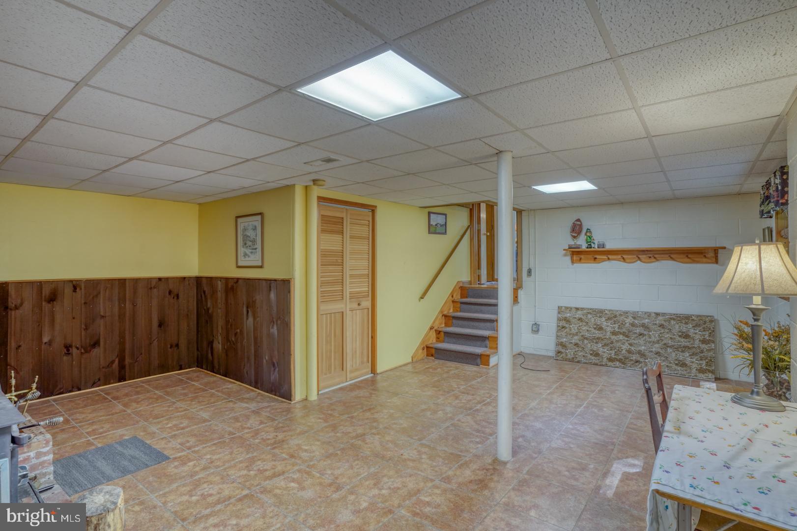 1966 Vandyke Greenspring Road Smyrna, DE 19977 - Photo 29 of 45 a view of entryway