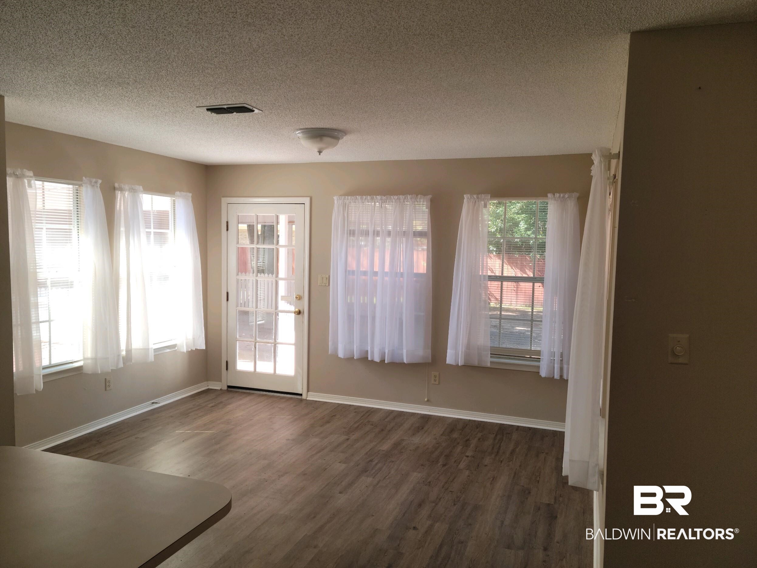 459 Ridgewood Drive Daphne, AL 36526 - Photo 7 of 18