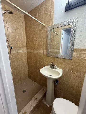 $339,900 | 5701 Luna Street, Houston, TX 77076