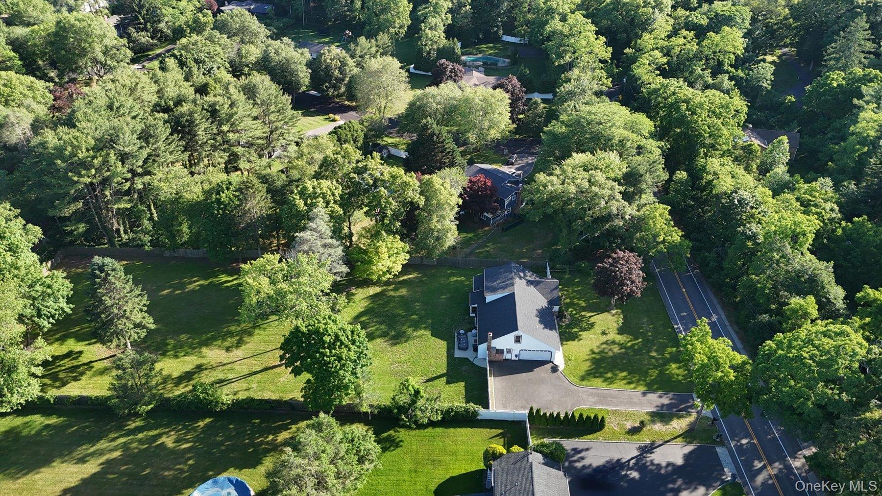 174 Warner Road Huntington, NY 11743 - Photo 40 of 46