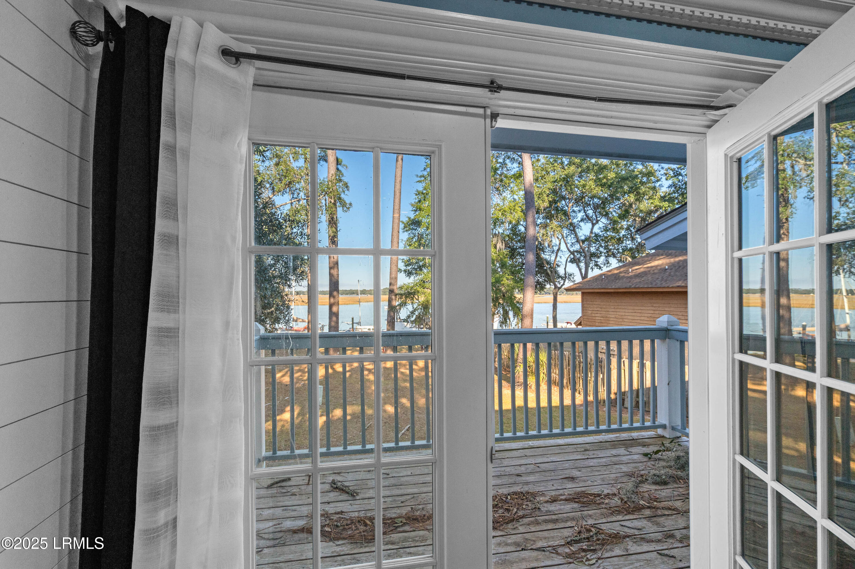 102 Battery Lane, Unit 102 Beaufort, SC 29902 - Photo 27 of 40 102 Battery Unit 102-27