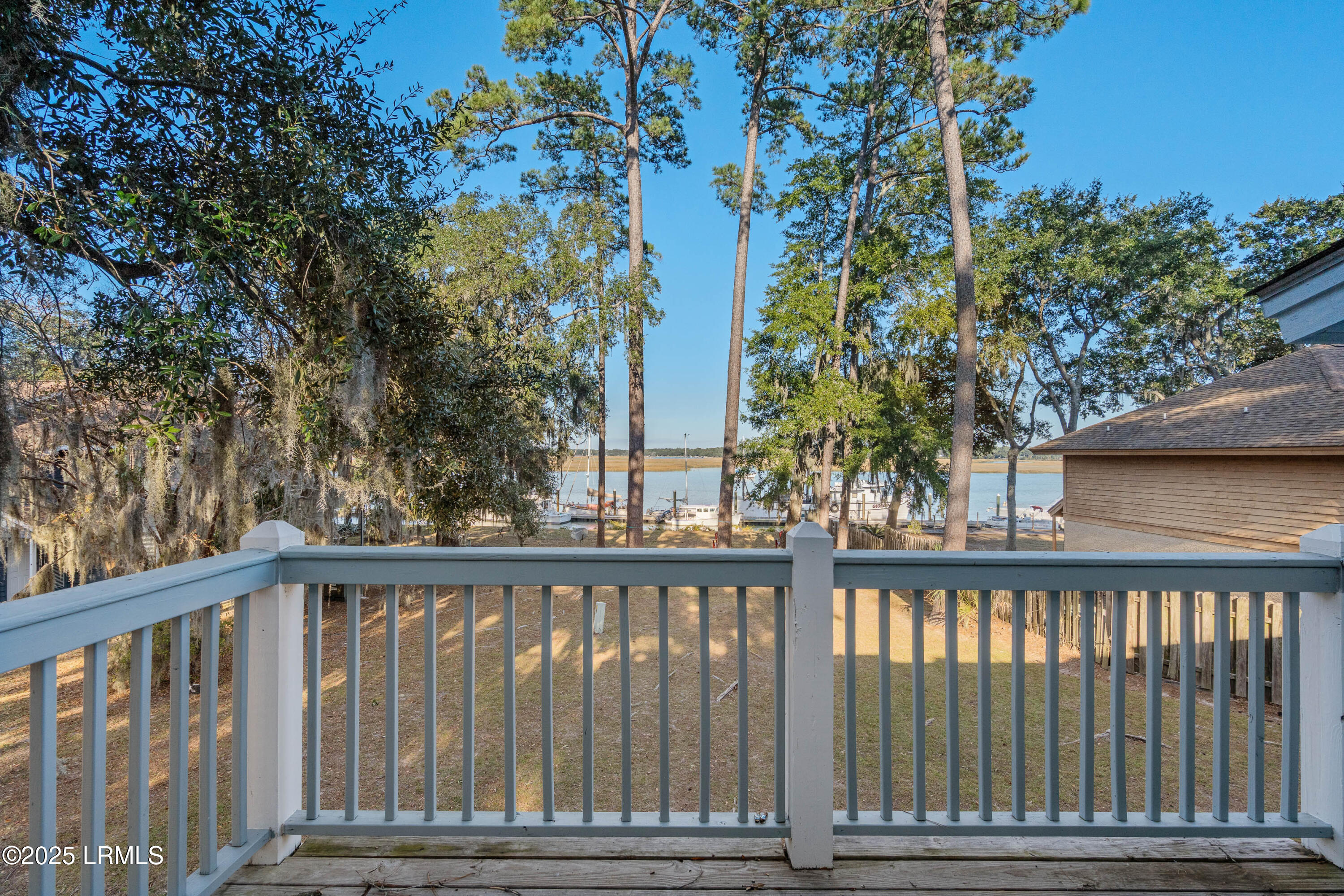 102 Battery Lane, Unit 102 Beaufort, SC 29902 - Photo 28 of 40 102 Battery Unit 102-28