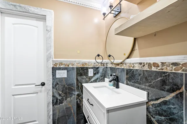 $305,000 | 102 Battery Lane, Unit 102, Beaufort, SC 29902