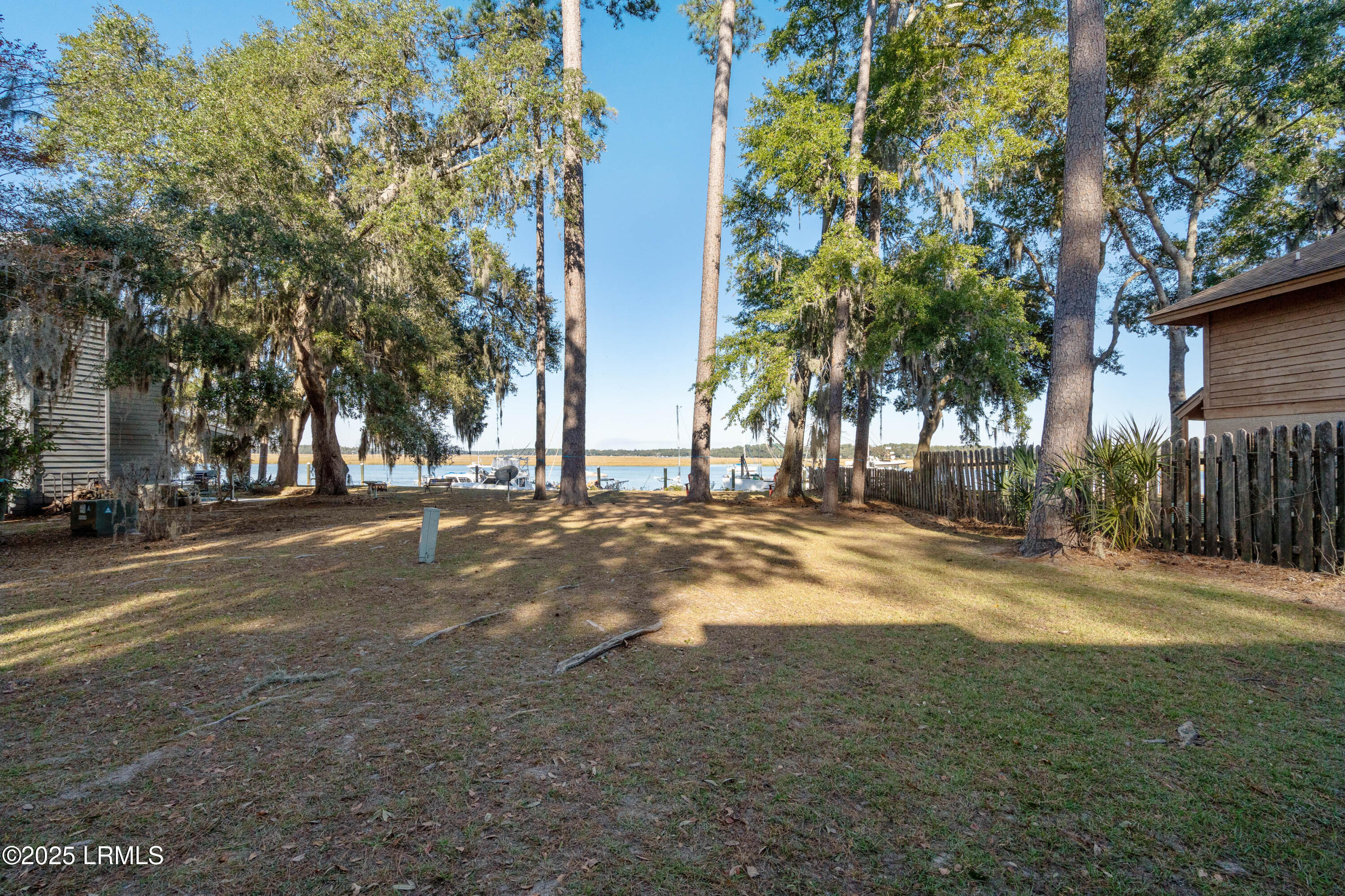 102 Battery Lane, Unit 102 Beaufort, SC 29902 - Photo 3 of 40 102 Battery Unit 102-3