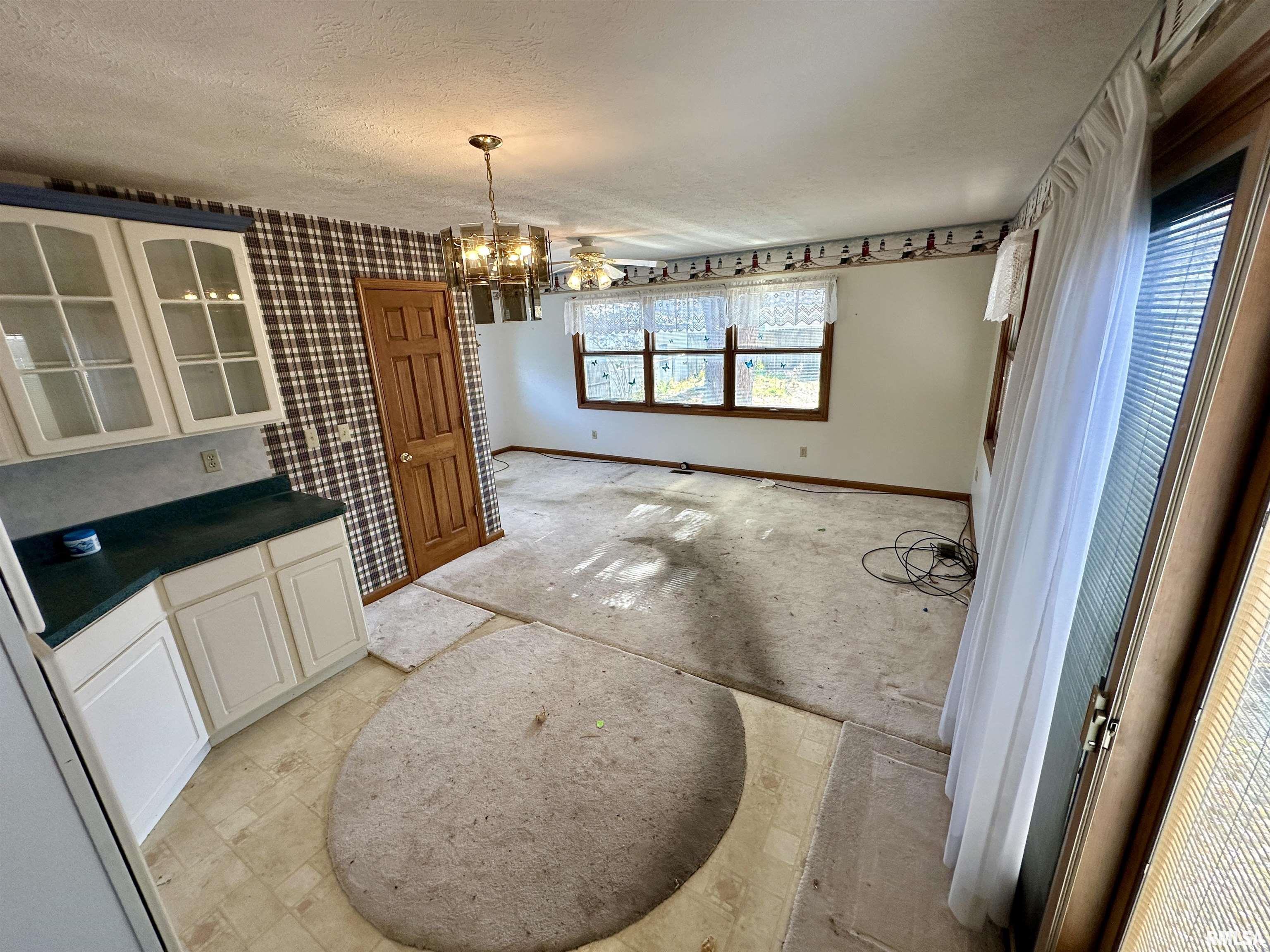 855 West Superior Avenue Jacksonville, IL 62650 - Photo 16 of 37