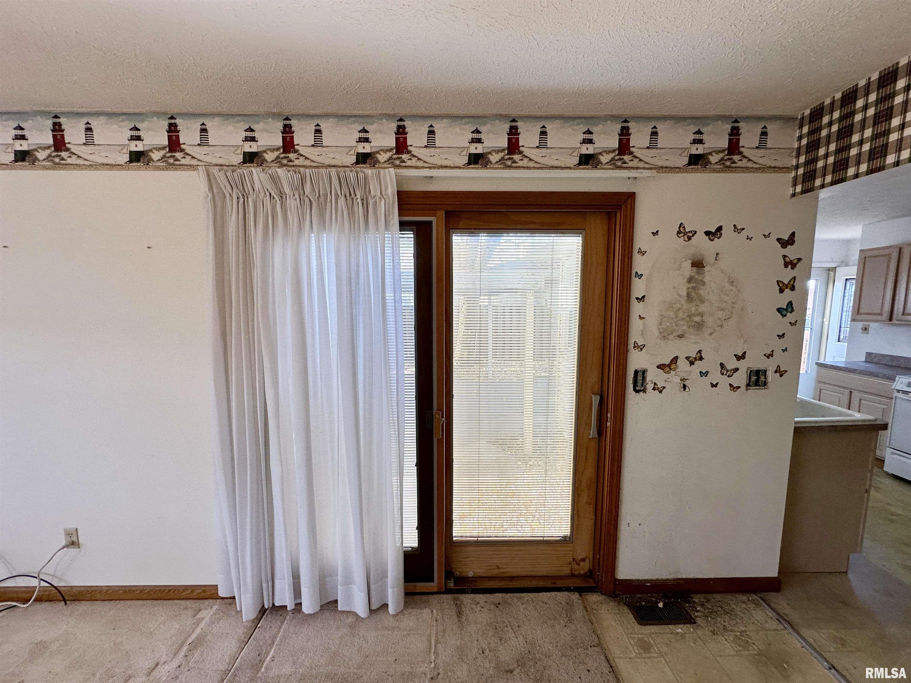 855 West Superior Avenue Jacksonville, IL 62650 - Photo 17 of 37