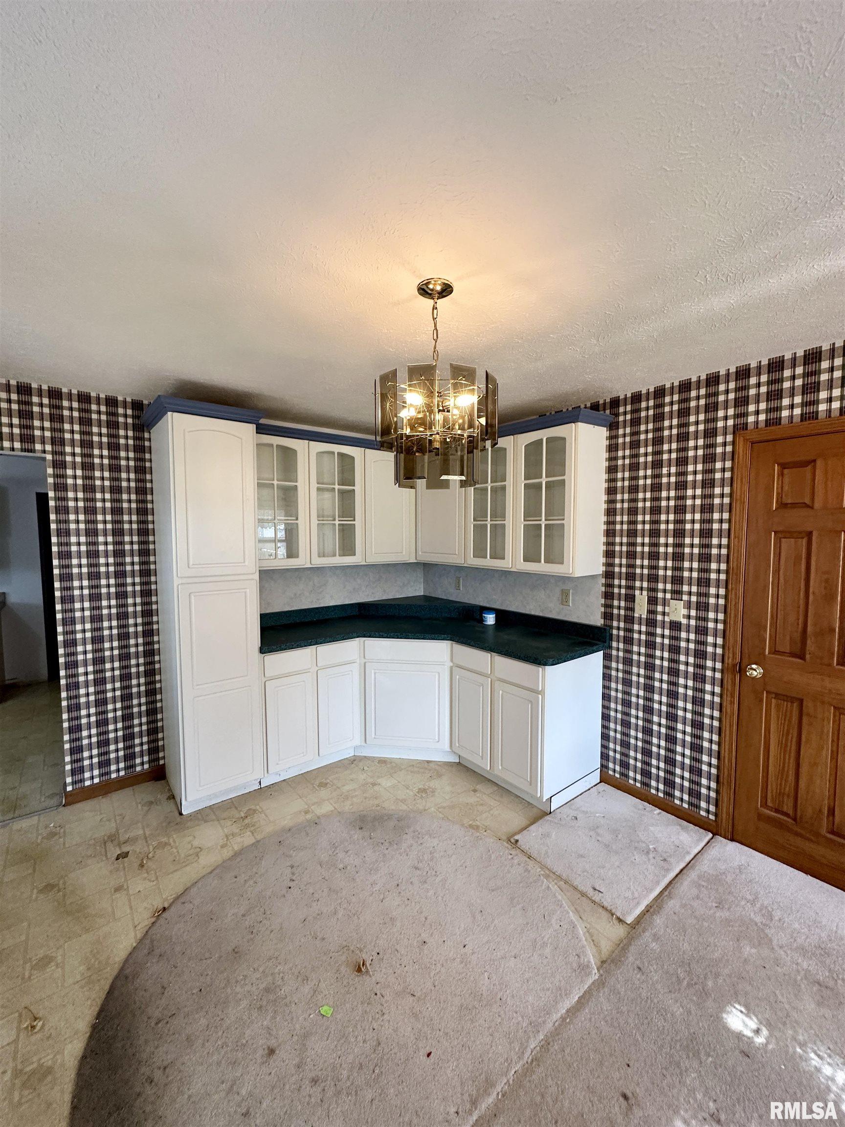 855 West Superior Avenue Jacksonville, IL 62650 - Photo 20 of 37