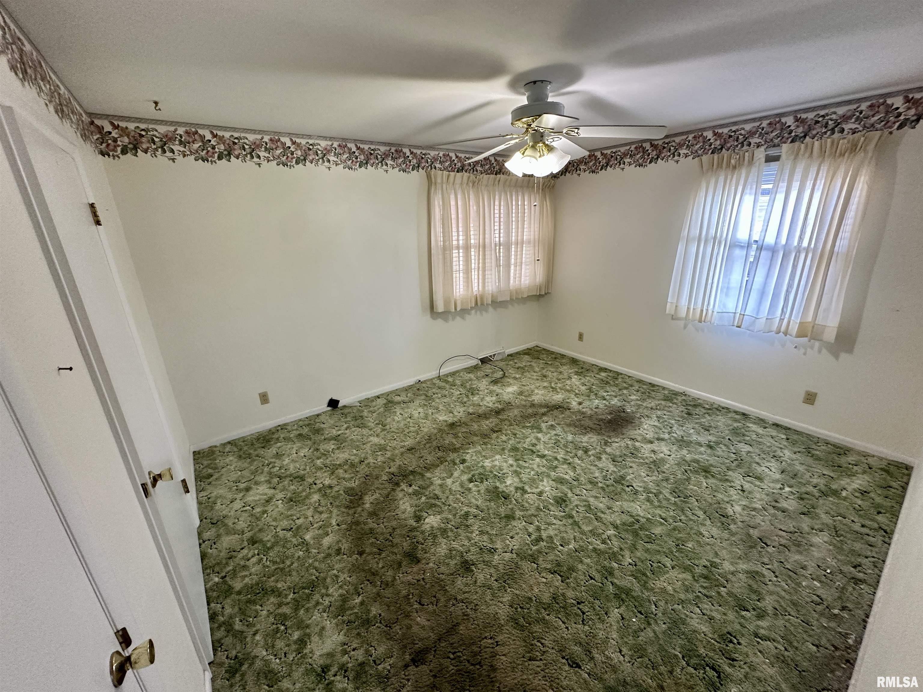 855 West Superior Avenue Jacksonville, IL 62650 - Photo 22 of 37