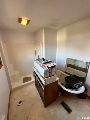 $80,000 | 855 West Superior Avenue, Jacksonville, IL 62650