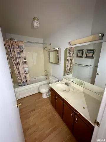 $80,000 | 855 West Superior Avenue, Jacksonville, IL 62650