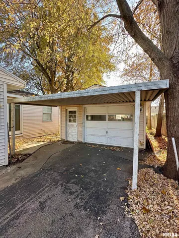 $80,000 | 855 West Superior Avenue, Jacksonville, IL 62650