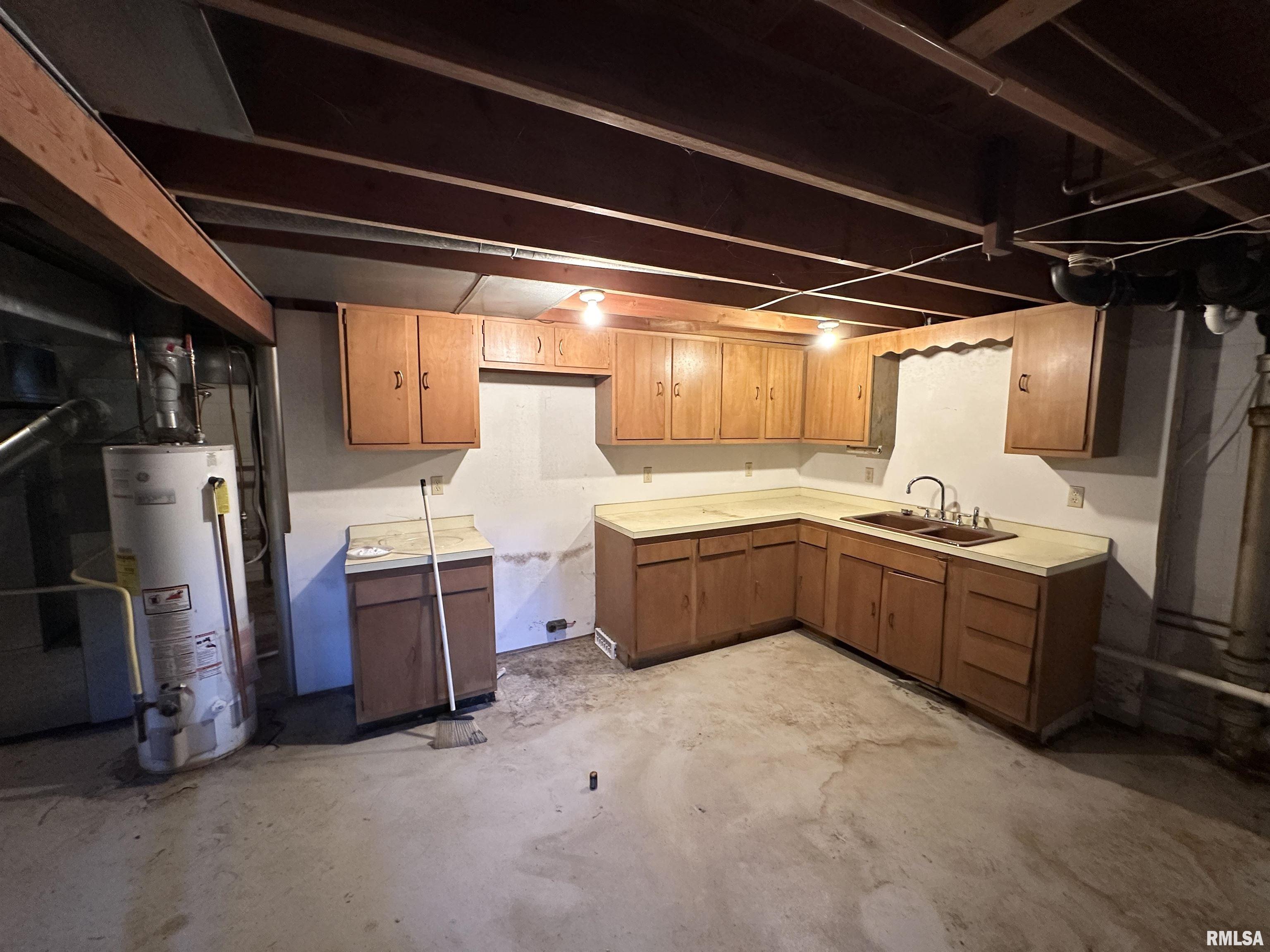 855 West Superior Avenue Jacksonville, IL 62650 - Photo 32 of 37