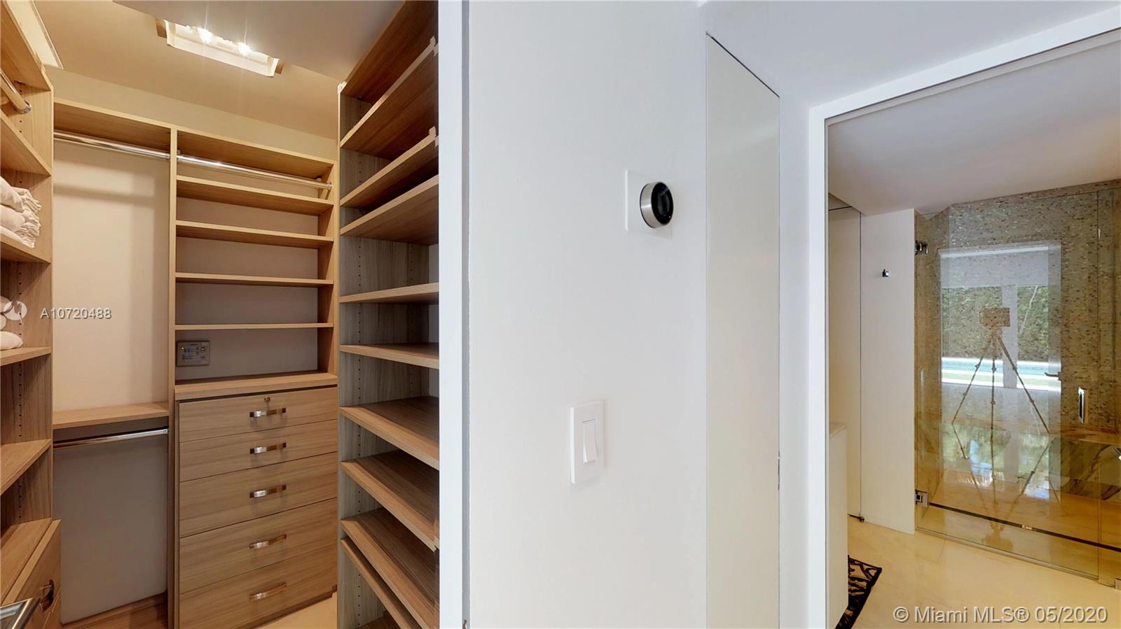 5815 North Bay Road Miami Beach, FL 33140 - Photo 13 of 34