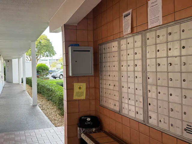 $1,500 | 4053 Hythe A, Boca Raton, FL 33434