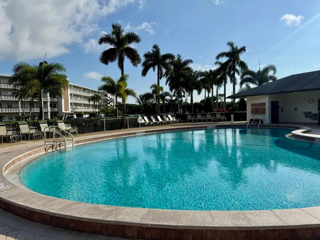 $1,500 | 4053 Hythe A, Boca Raton, FL 33434