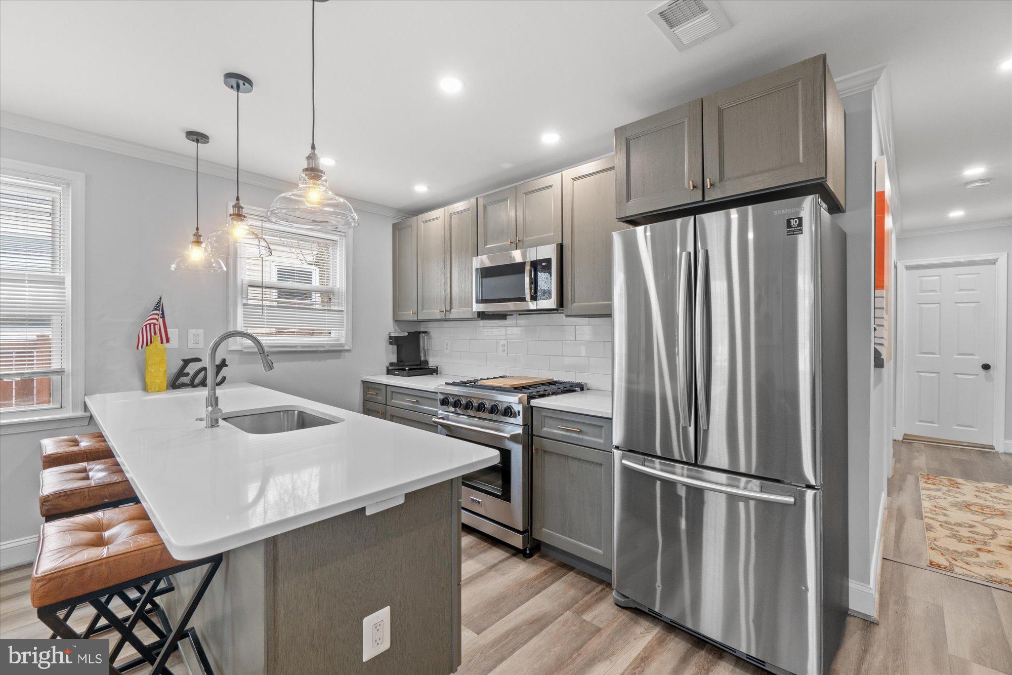 35 East Reed Avenue Alexandria, VA 22305 - Photo 7 of 23 Gallery Image 7