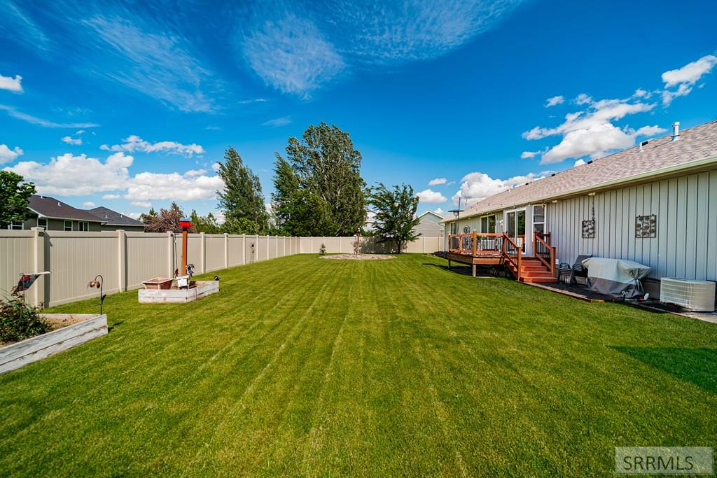 3947 Jordan Circle Ammon, ID 83406 - Photo 77 of 81