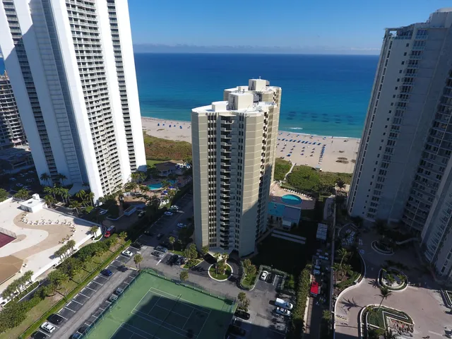 $630,000 | 2800 North Ocean Drive, Unit A10C, Singer Island, FL 33404