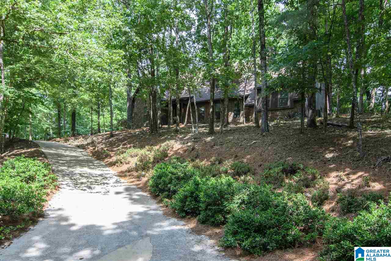 366 Signal Trail Pelham, AL 35124 - Photo 2 of 50