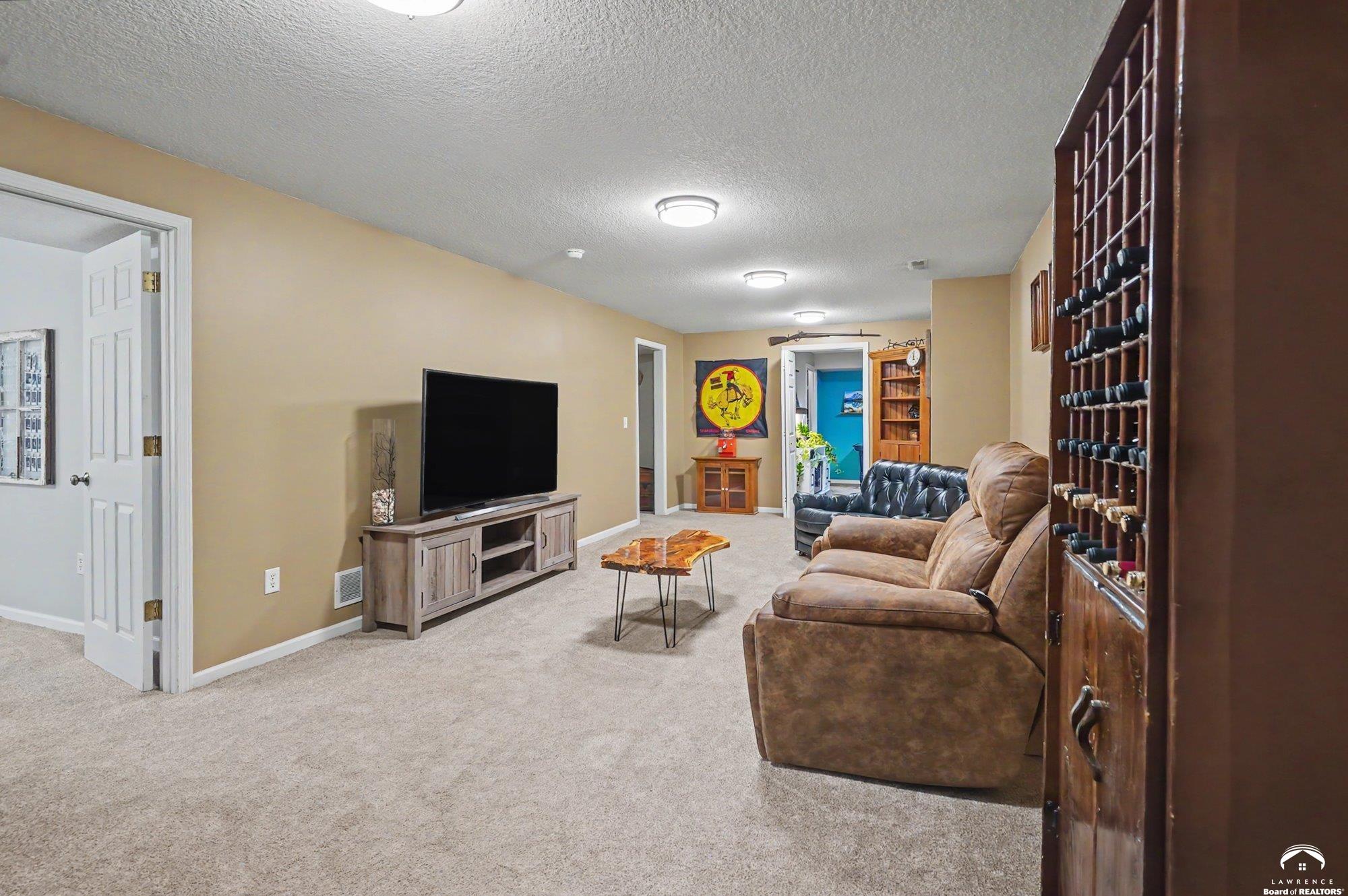 996 East 750th Road Lawrence, KS 66047 - Photo 39 of 65 Gallery Image 39