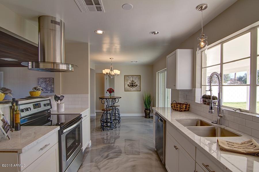2115 West Piccadilly Road Phoenix, AZ 85015 - Photo 13 of 26 Piccadilly 2115 047