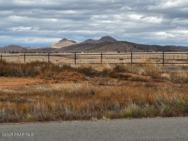 10211 East Silent River Road Prescott Valley, AZ 86315 - Photo 5 of 15 IMG_9692