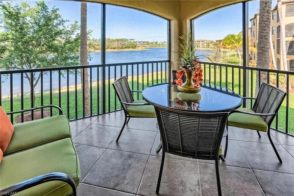 $3,500 | 9719 Acqua Court, Unit 228, Naples, FL 34113