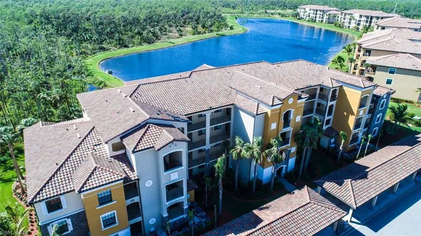 $3,500 | 9719 Acqua Court, Unit 228, Naples, FL 34113