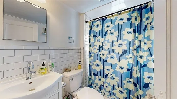 $625,000 | 28 Walworth Street, Worcester, MA 01602