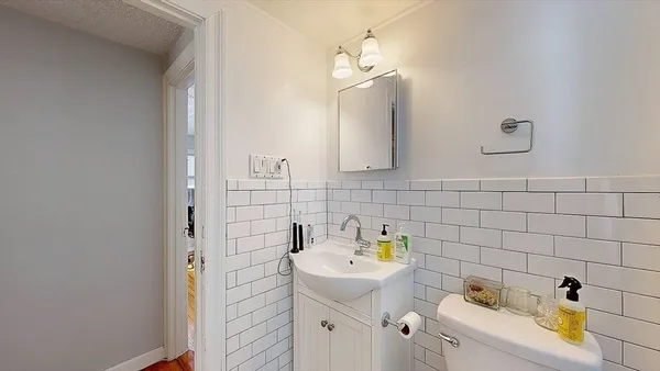 $625,000 | 28 Walworth Street, Worcester, MA 01602