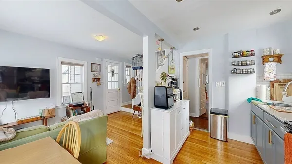 $625,000 | 28 Walworth Street, Worcester, MA 01602