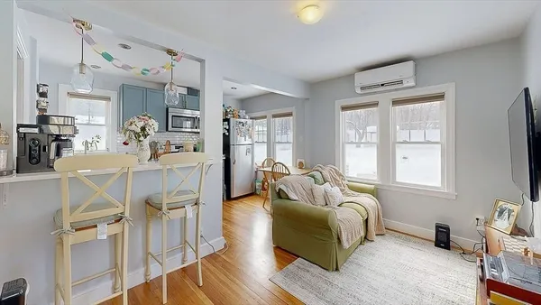 $625,000 | 28 Walworth Street, Worcester, MA 01602