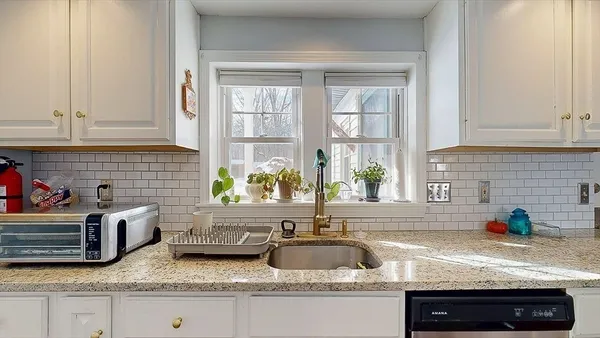 $625,000 | 28 Walworth Street, Worcester, MA 01602