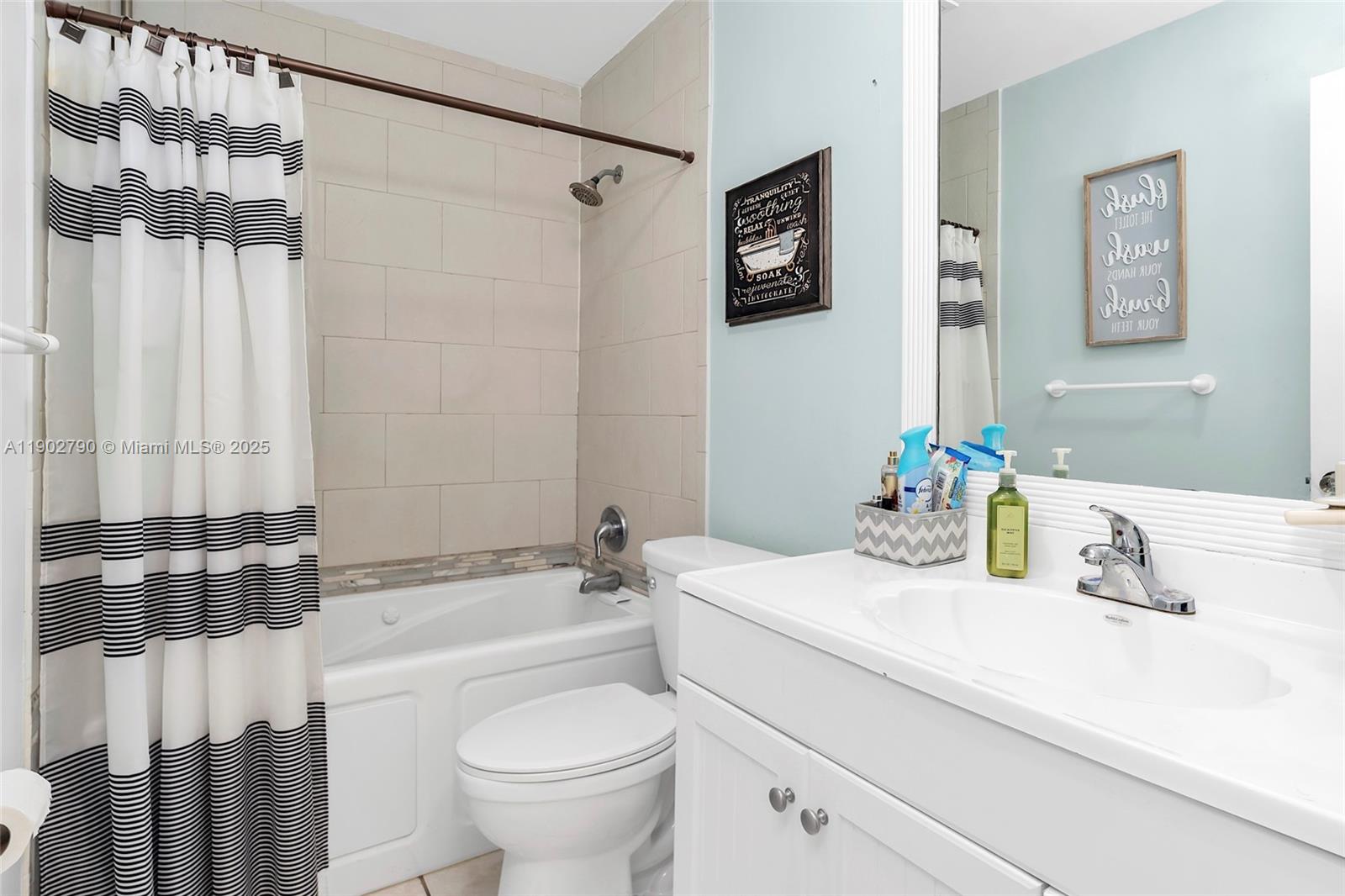 11634 Southwest 125th Court Miami, FL 33186 - Photo 13 of 24