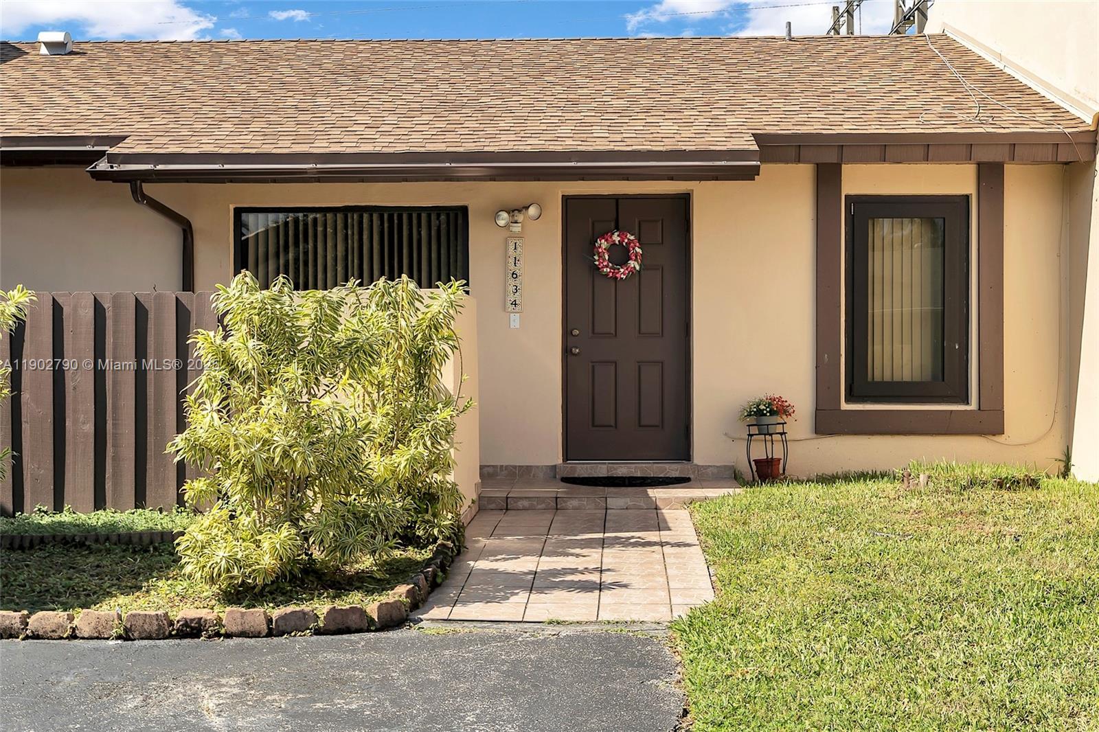 11634 Southwest 125th Court Miami, FL 33186 - Photo 2 of 24