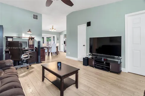 $435,000 | 11634 Southwest 125th Court, Miami, FL 33186