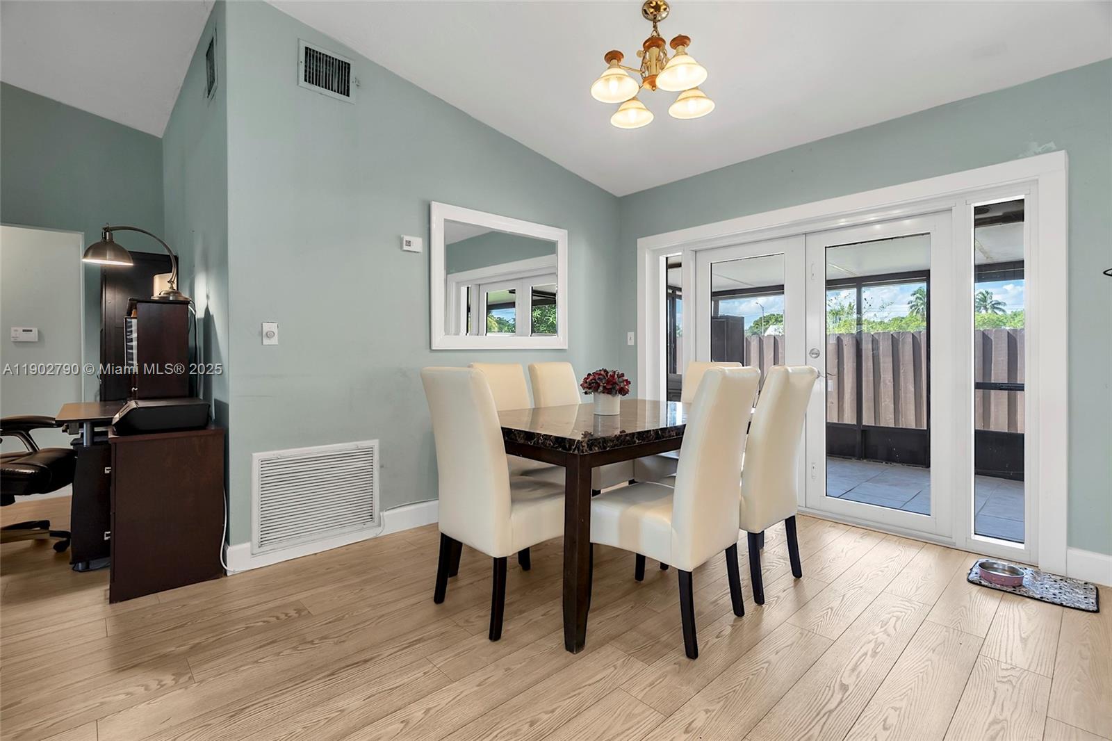 11634 Southwest 125th Court Miami, FL 33186 - Photo 10 of 24