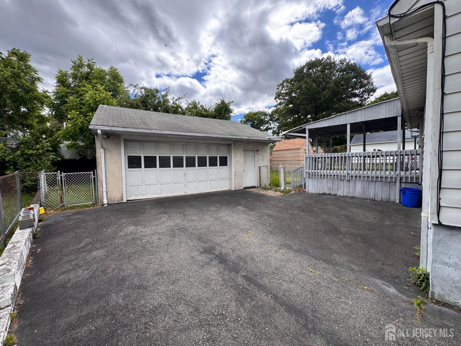 554 Ridgeway Avenue Sayreville, NJ 08879 - Photo 22 of 42