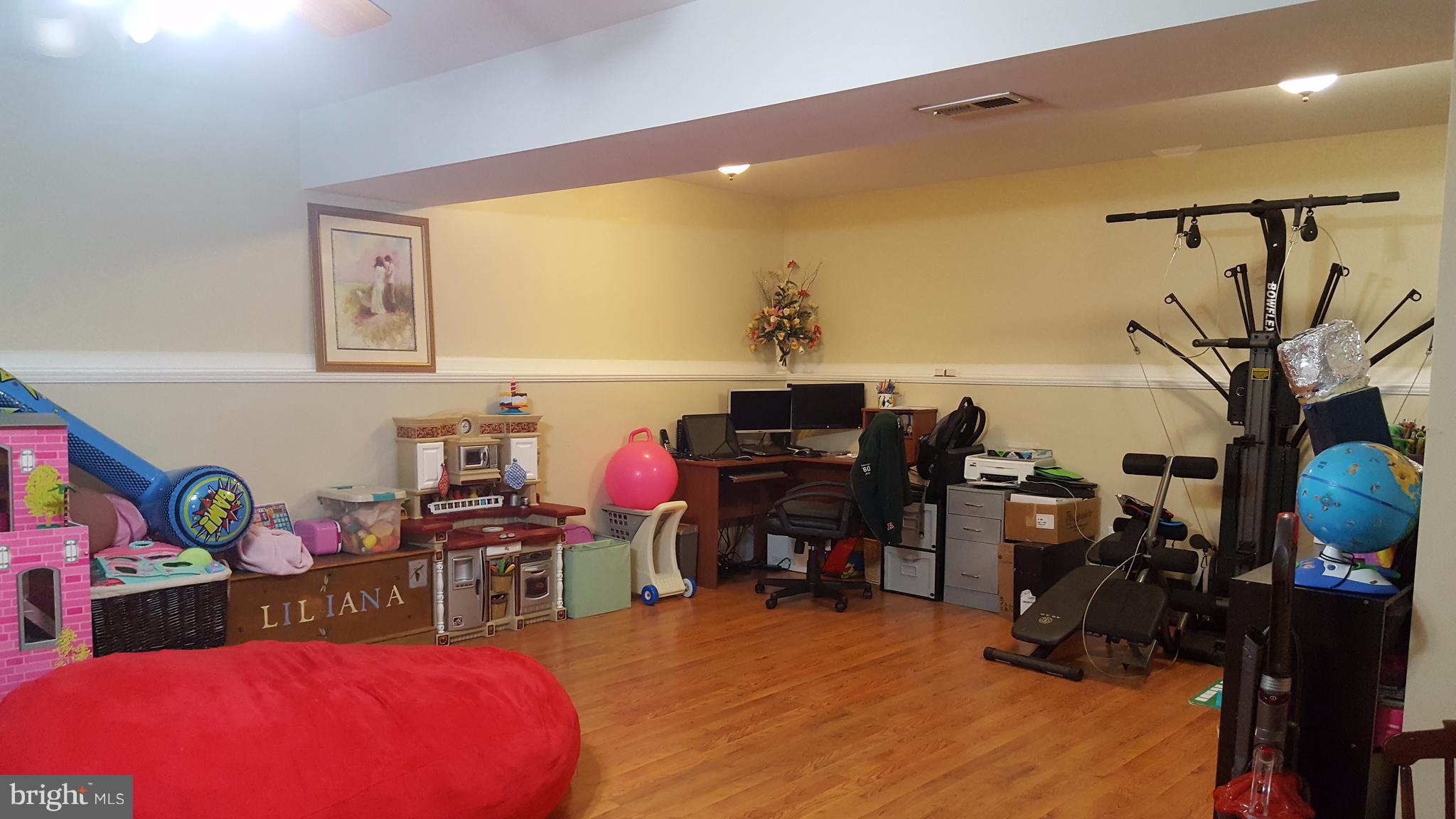 3182 Vineyard Road Falling Waters, WV 25419 - Photo 25 of 29 Extra room for an office, entertaining or more!