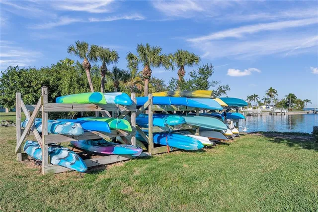 $2,600 | 4728 Beach Drive Southeast, Unit A, St. Petersburg, FL 33705