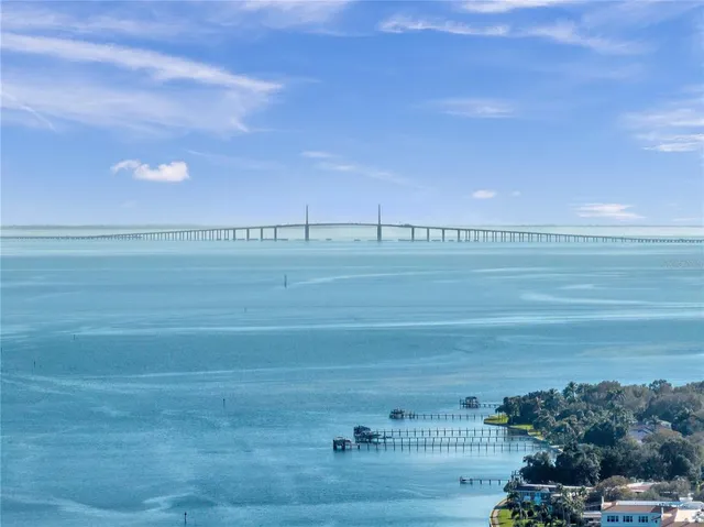 $2,600 | 4728 Beach Drive Southeast, Unit A, St. Petersburg, FL 33705