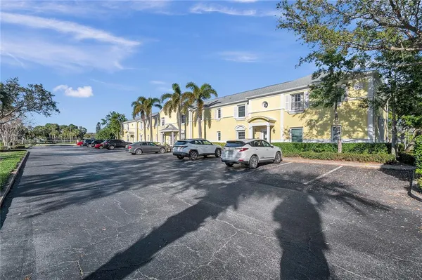 $2,600 | 4728 Beach Drive Southeast, Unit A, St. Petersburg, FL 33705