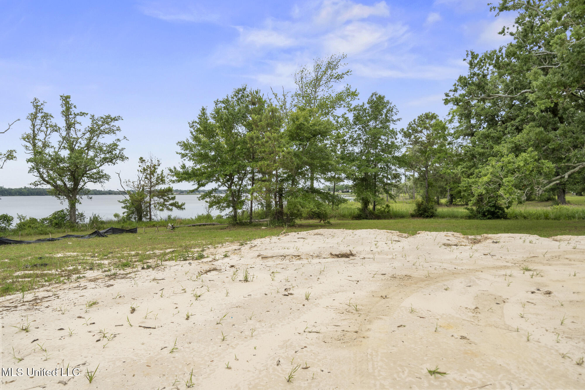 Savannah Estates Boulevard Biloxi, MS 39532 - Photo 4 of 13 ghubphoto_11