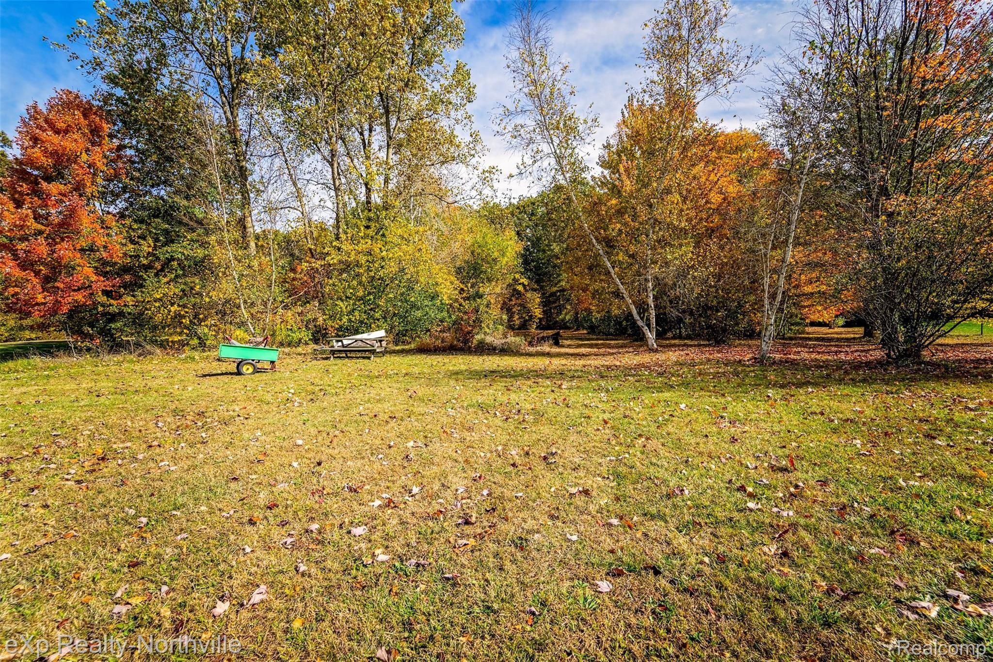 23577 Waltz Road New Boston, MI 48164 - Photo 18 of 42 23577 Waltz-18.jpg
