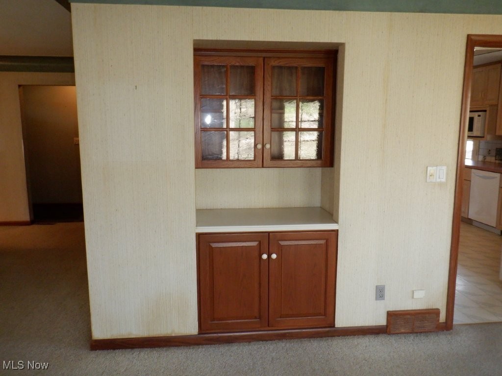 1203 Old Rockside Road Cleveland, OH 44134 - Photo 17 of 50