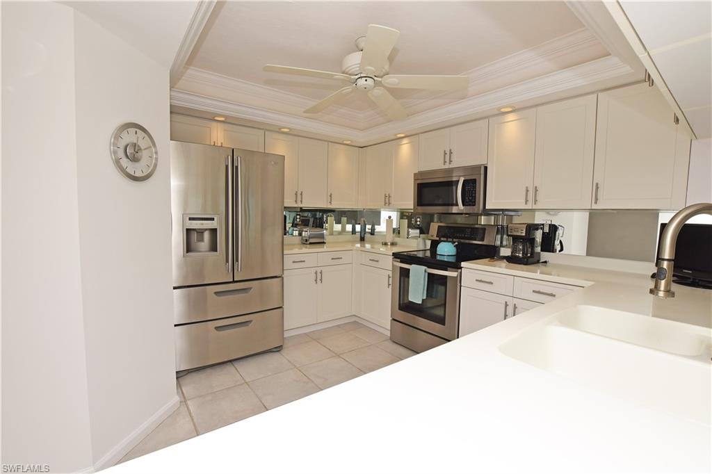 21 Bluebill Avenue, Unit 902 Naples, FL 34108 - Photo 13 of 44