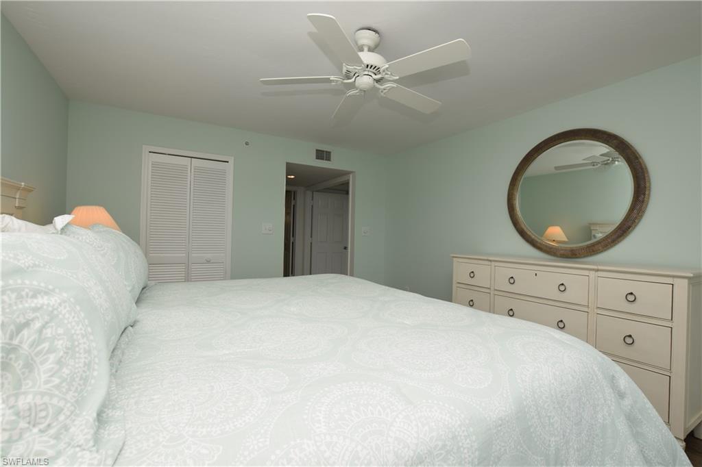 21 Bluebill Avenue, Unit 902 Naples, FL 34108 - Photo 26 of 44