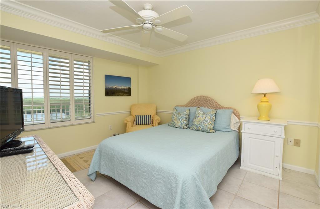 21 Bluebill Avenue, Unit 902 Naples, FL 34108 - Photo 32 of 44