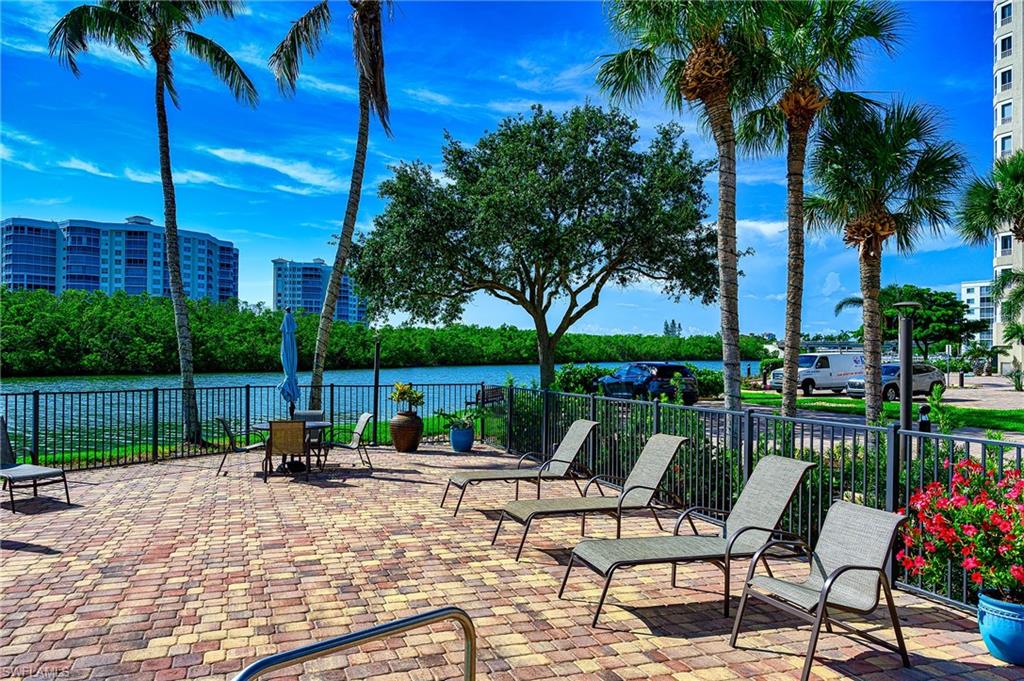 21 Bluebill Avenue, Unit 902 Naples, FL 34108 - Photo 8 of 44