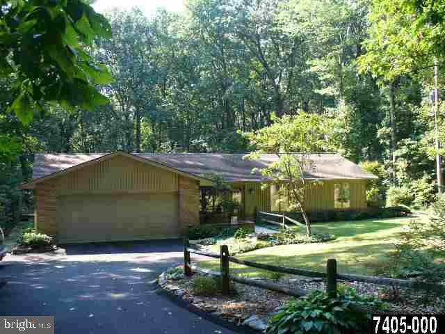 318 Chestnut Hill Road York, PA 17402 - Photo 1 of 1 Gallery Image 1